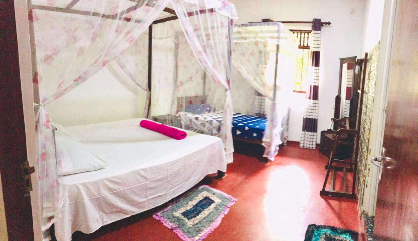 Family Villa Mirissa Ngoại thất bức ảnh